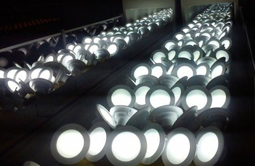 công dụng của đèn pha Led siêu sáng