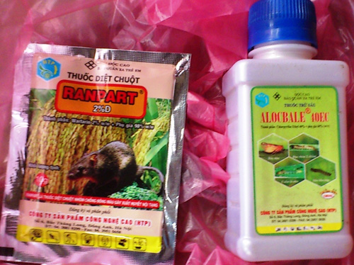 Phun thuốc diệt chuột vào rau an toàn bán cho hà nội